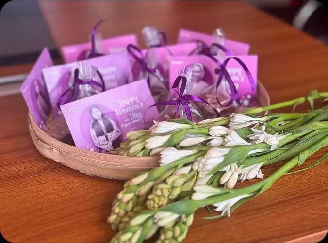 Flowers, Cards & Endless Appreciation for Women! 4